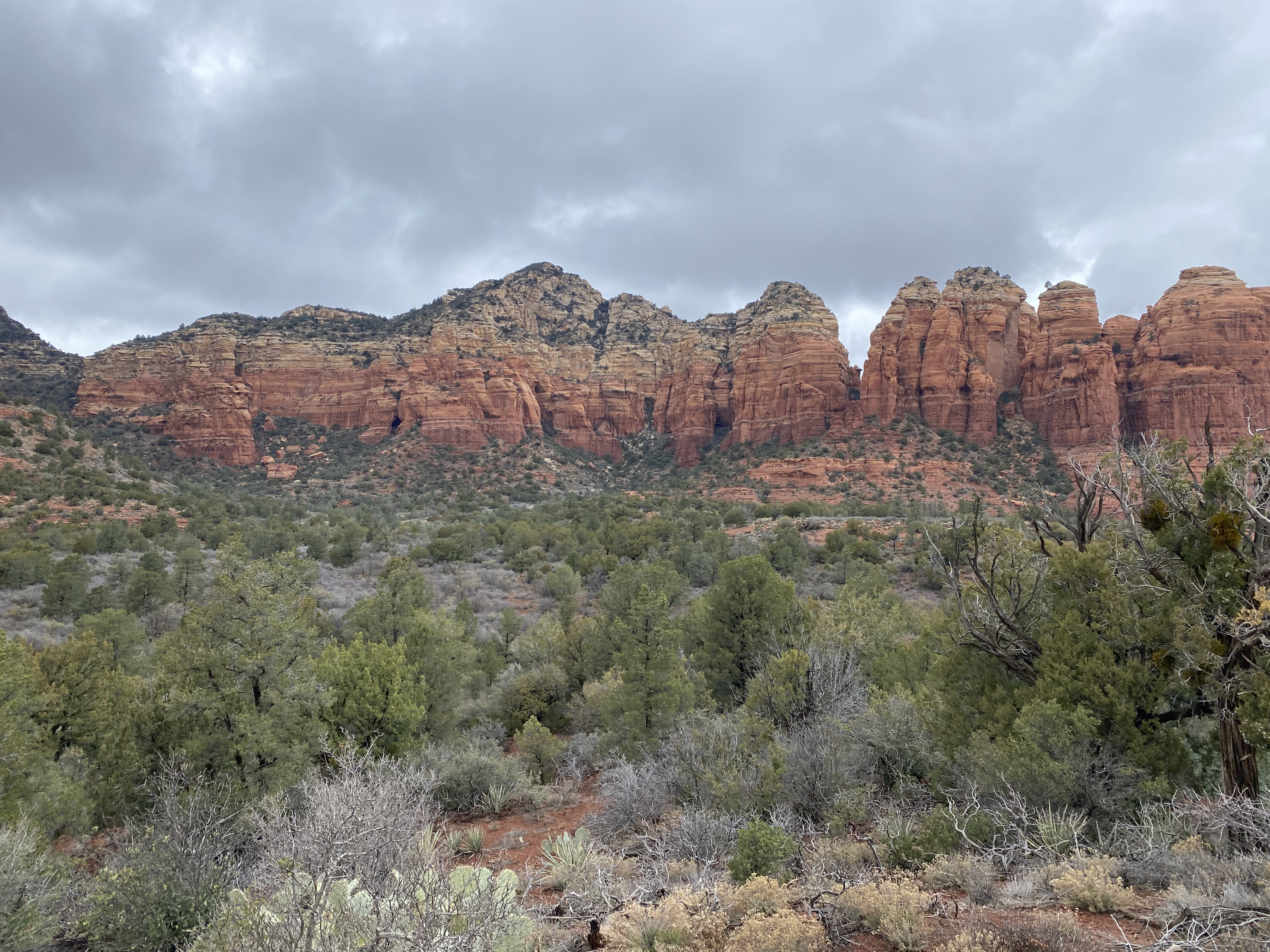 Peaceful Sedona creek setting